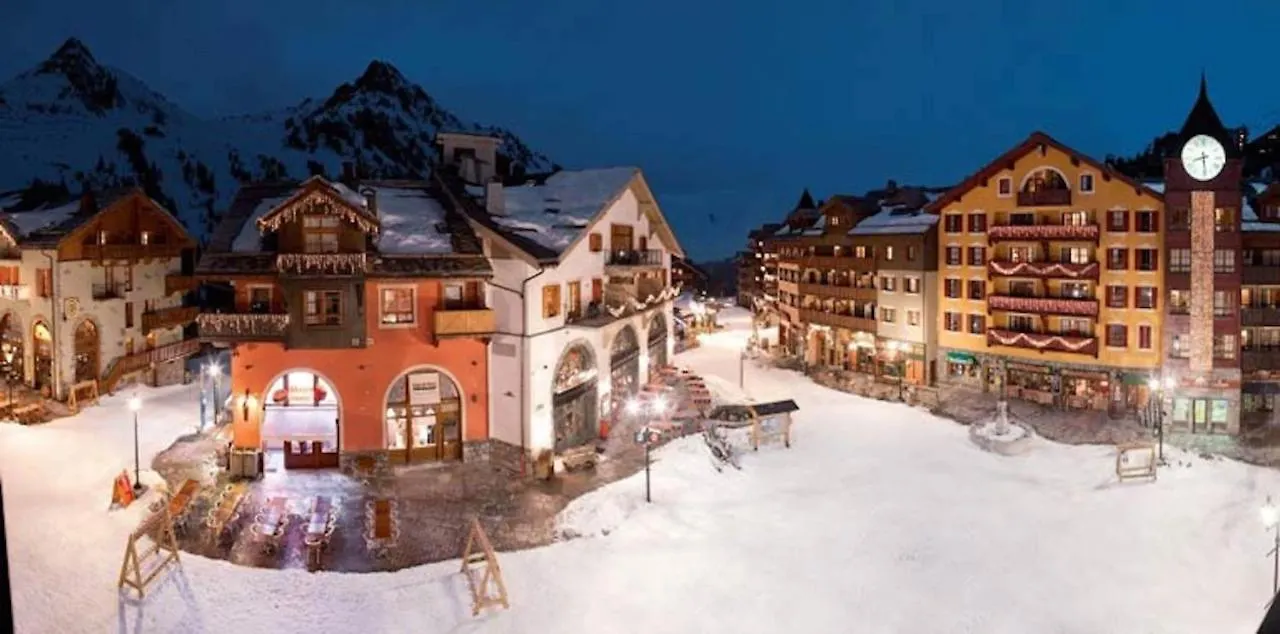 Arc 1950 Appartement skis aux pieds Les Arcs  France