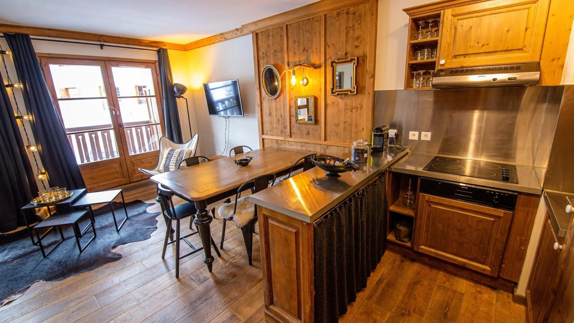 Aparthotel Arc 1950 Appartement Skis Aux Pieds Les Arcs  France